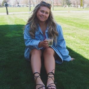 Meet your Posher, Madelyn